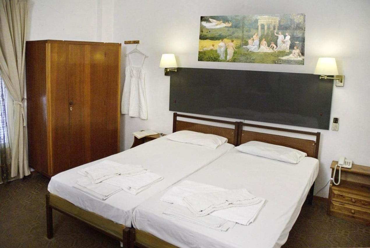 Karampela Rooms Loutra Edipsou  ภายนอก รูปภาพ