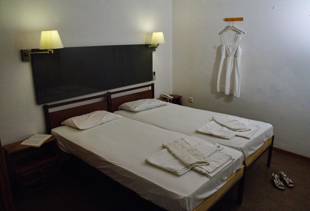 Karampela Rooms Loutra Edipsou  ห้อง รูปภาพ
