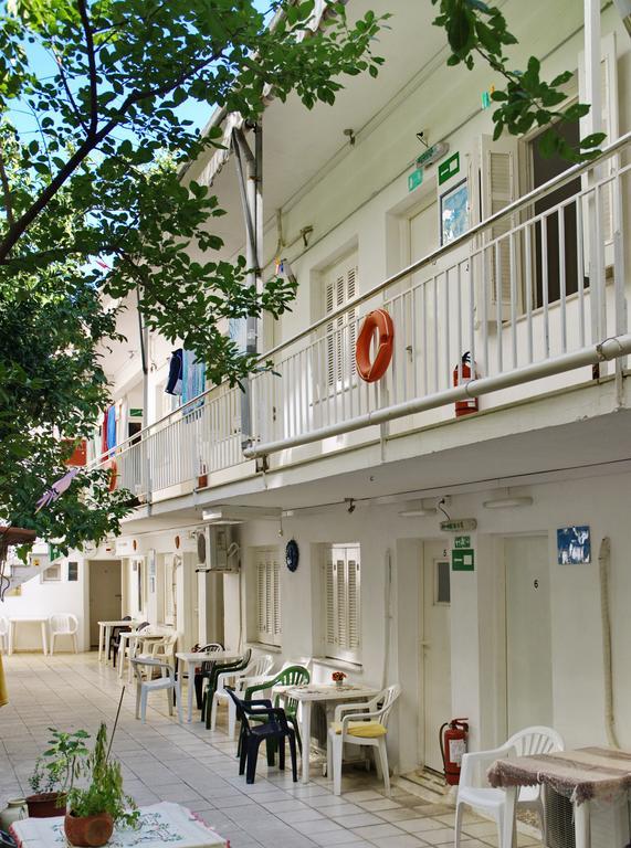 Karampela Rooms Loutra Edipsou  ภายนอก รูปภาพ